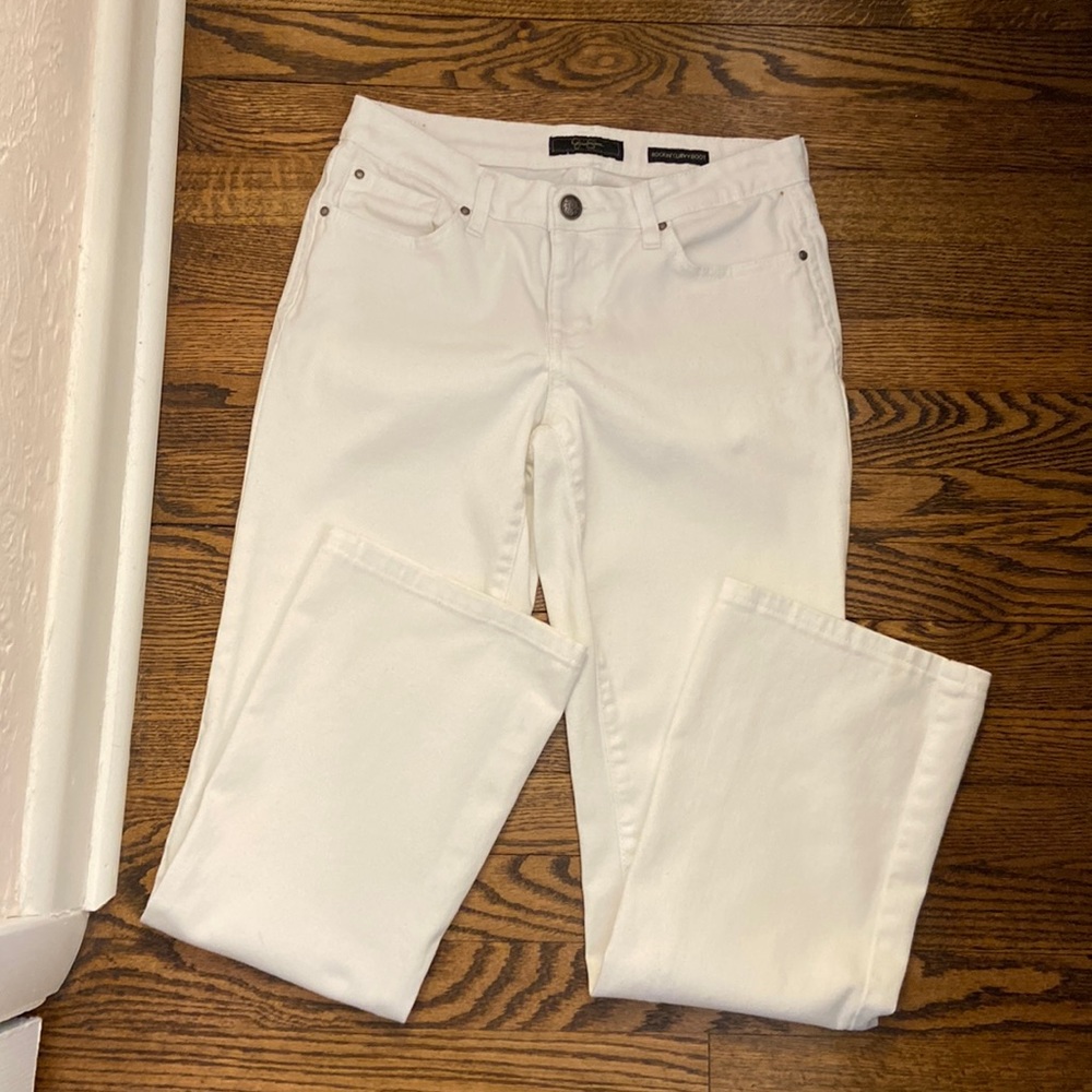 Jessica Simpson Rockin Curvy Boot Cut White Jeans, Size 27 Reg.